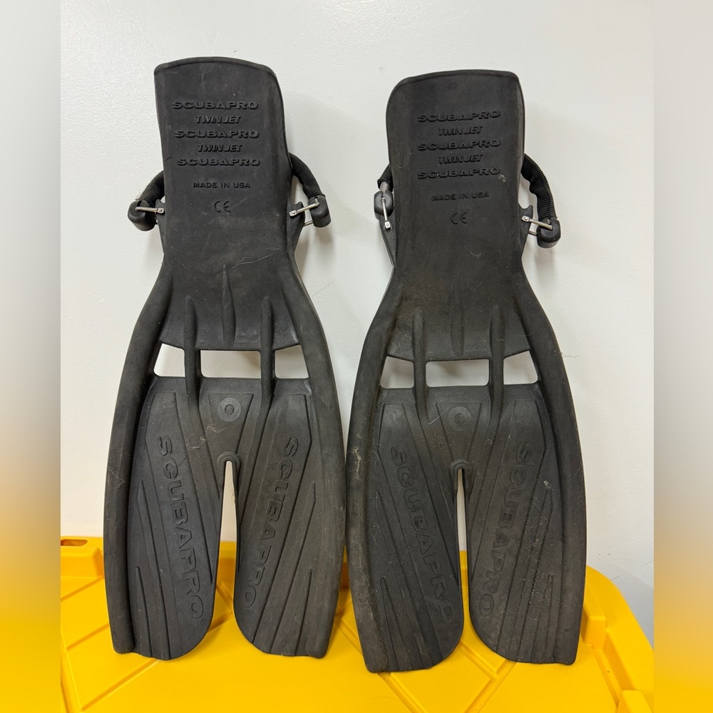 Scubapro twin jet fins - black- size large